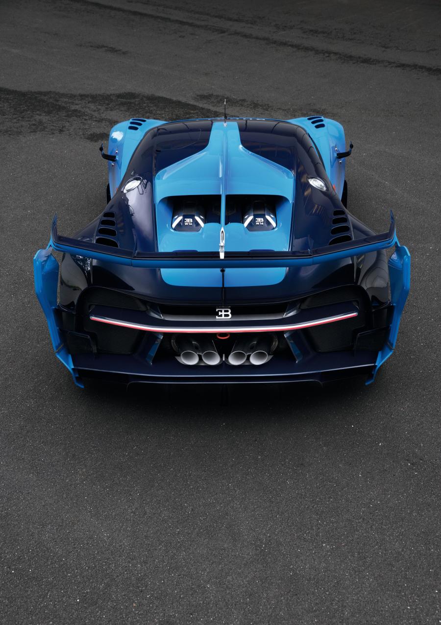  Bugatti Vision Gran Turismo 2015 года  (фото 12 из 26)